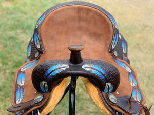 Front view of saddle on saddle rack