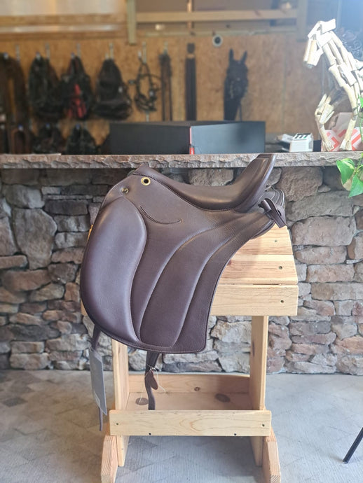 DP Saddlery Majestro 6488- S2